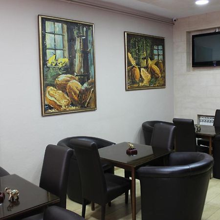 Hotel San เทรบินเย ภายนอก รูปภาพ